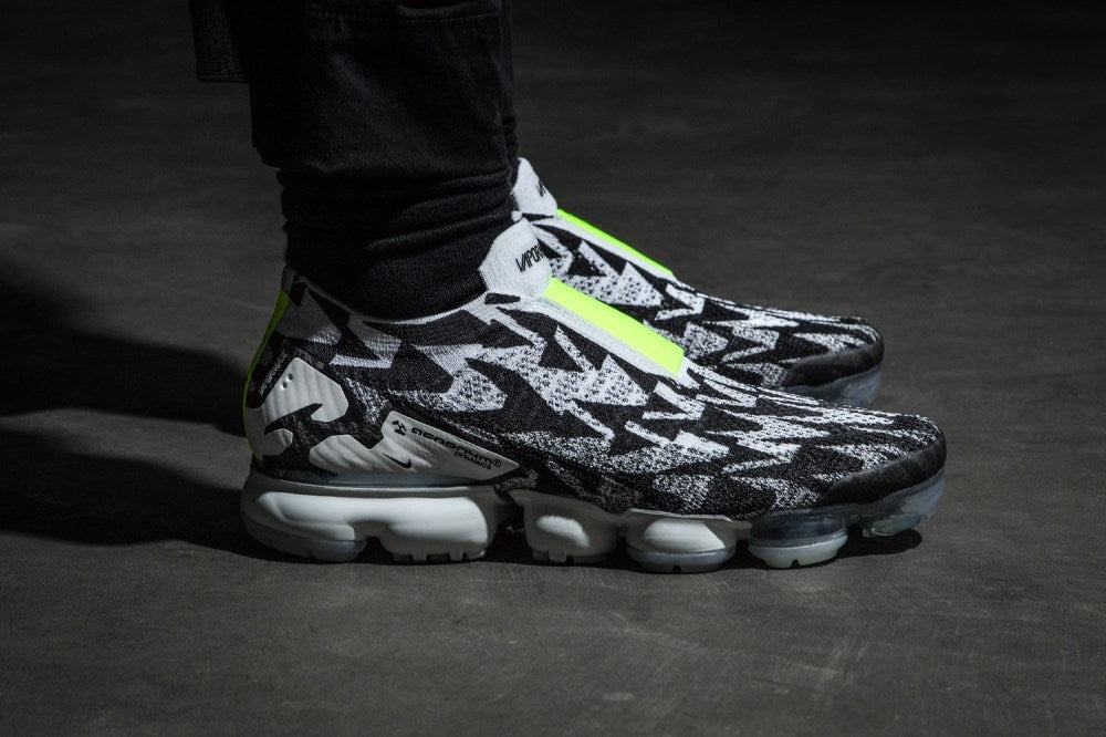 Nike Air VaporMax Moc 2 Acronym in Black White Volt AQ0996-001 - product image from the listing.