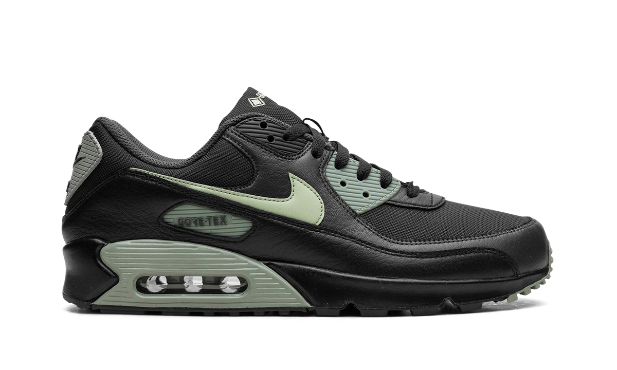 "Black / Honeydew" Air Max 90 Gore-Tex FD5810 001 - product image from the listing.