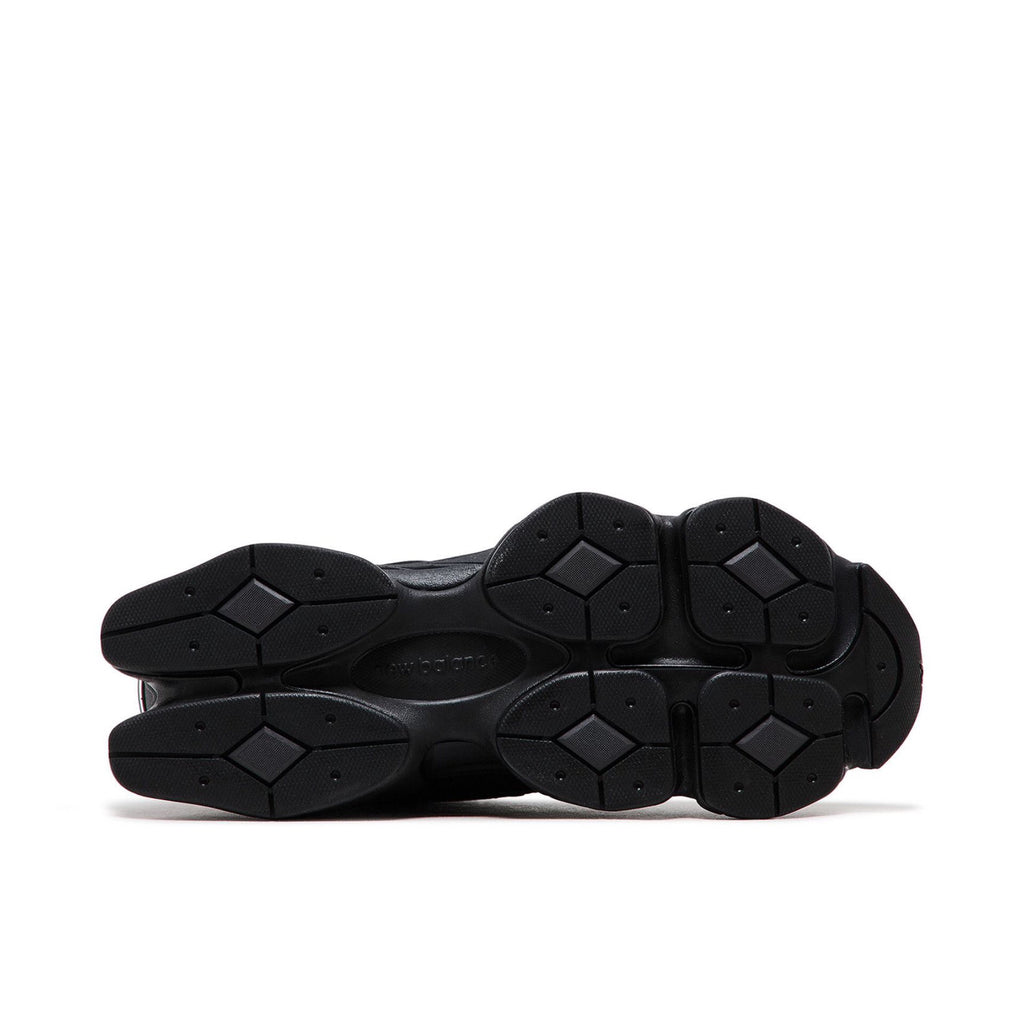 "BLACK CAT" NEW BALANCE 9060 - product image from the listing.