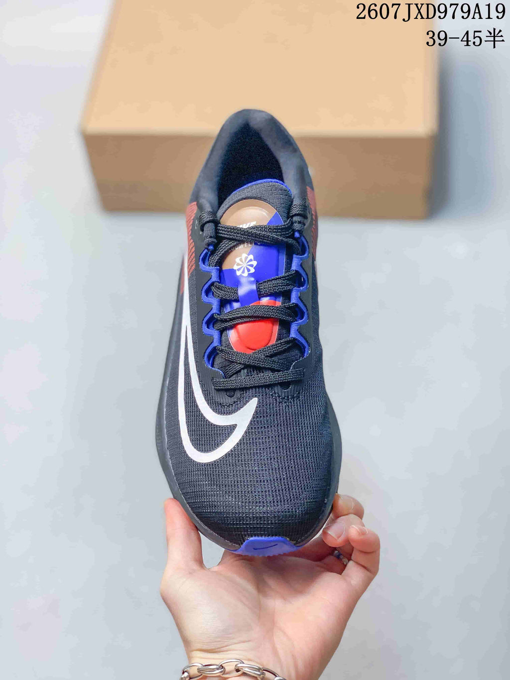 Nike Zoom Fly 5 PRM Running Shoes in Black Blue JXD979A19 - product image from the listing.