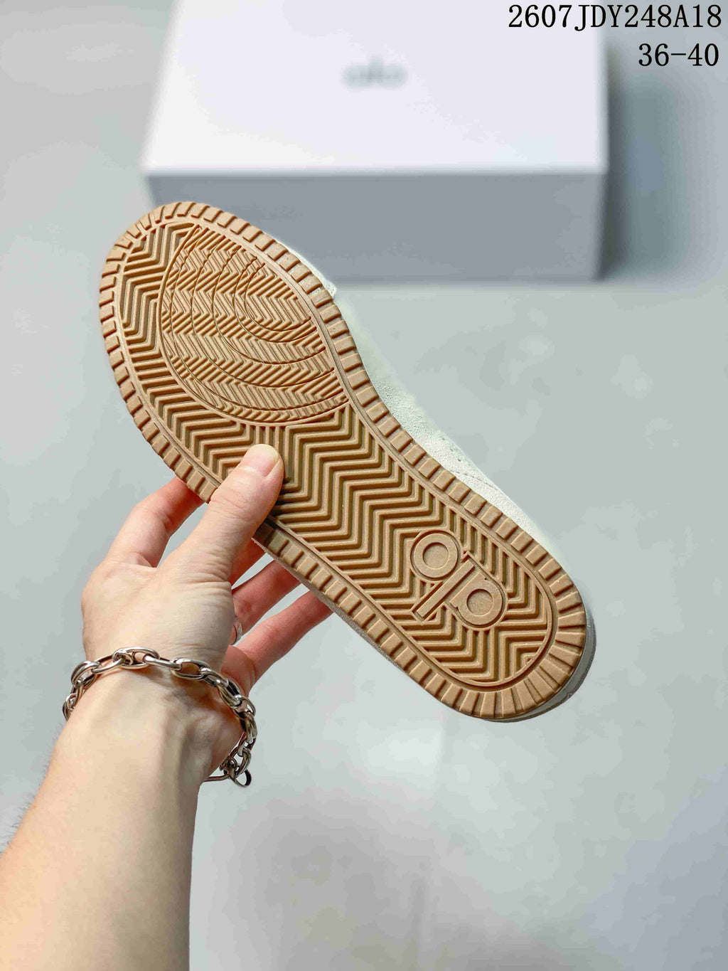 Alo Yoga Sunset Cream Mule Trainers 711085EEU - product image from the listing.