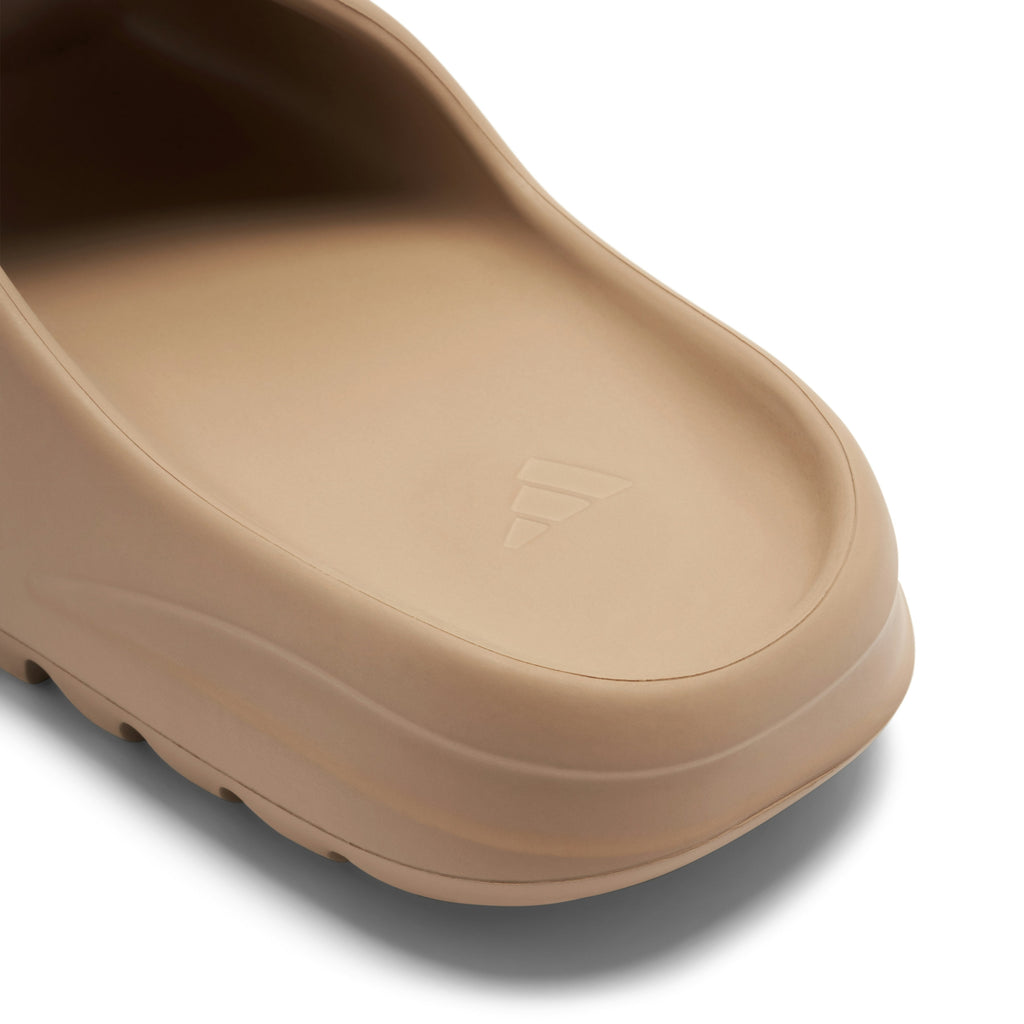 YEEZY SLIDE in PURE - product photo shown in the listing for this item.