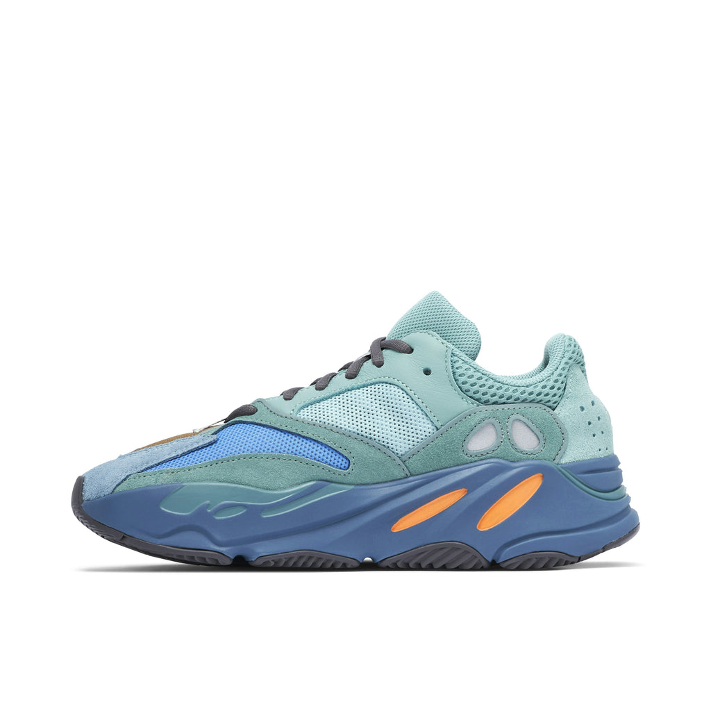 YEEZY BOOST 700 FADED AZURE - product image from the listing.