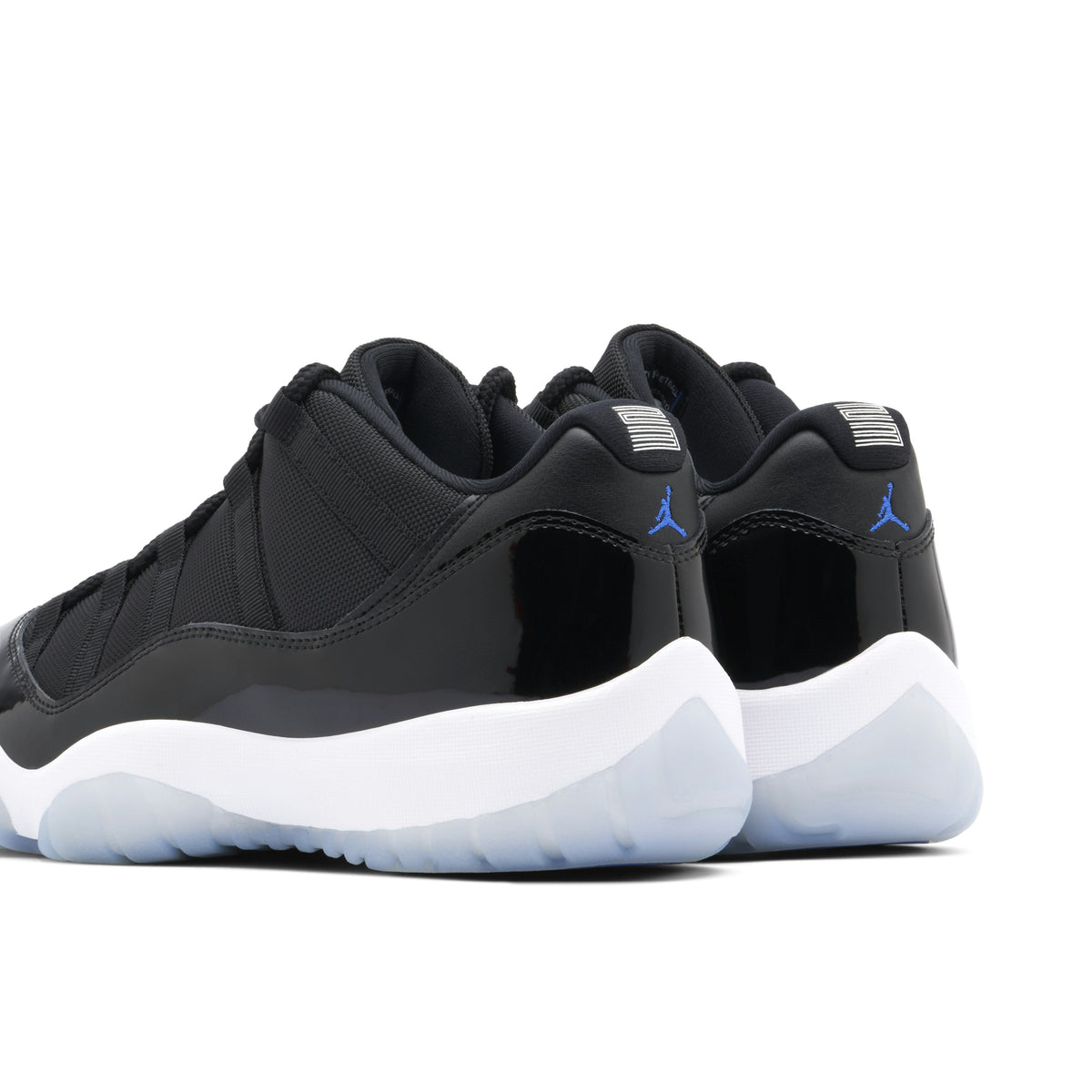 SPACE JAM - AIR JORDAN 11 RETRO LOW - product image from the listing.