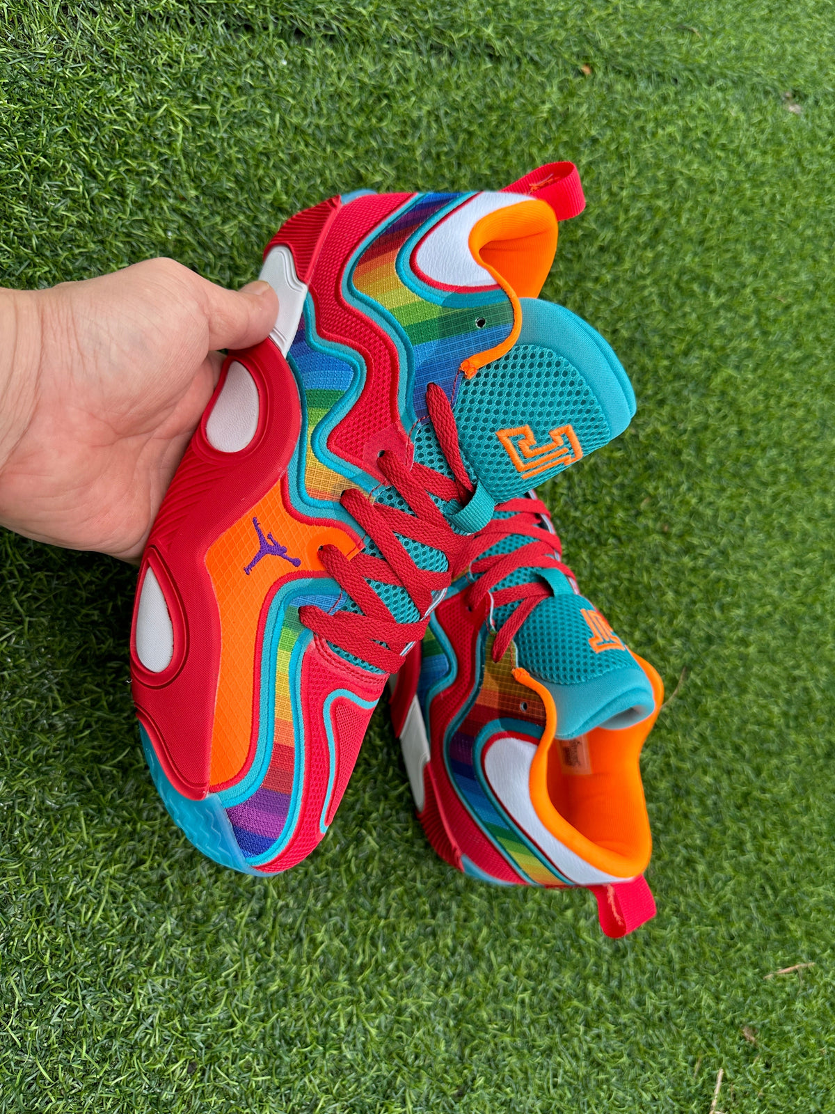 Jordan 680-5 Basketball Shoes in Blue Red Multicolor - product image from the listing.