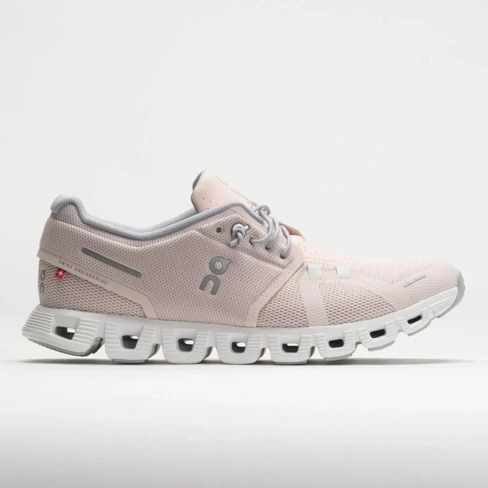 On Cloud 5 Lifestyle Trainers - product image from the listing.