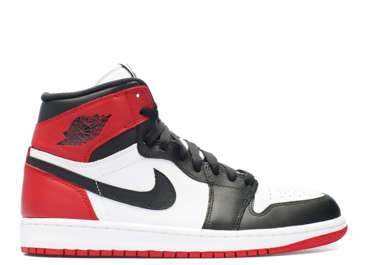 "Black Toe" Air Jordan 1 Retro High OG 2013 Sneakers - product image from the listing.