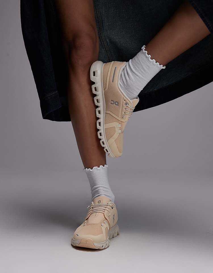 On Cloud 6 Blonde Dew Lifestyle Trainers - product image from the listing.