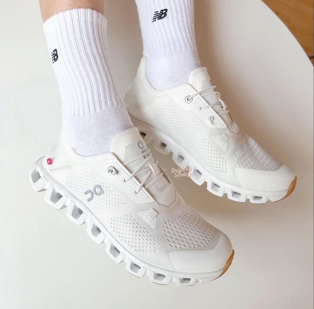 On Cloud 5 Coast White Shadow Lifestyle Trainers - product image from the listing.