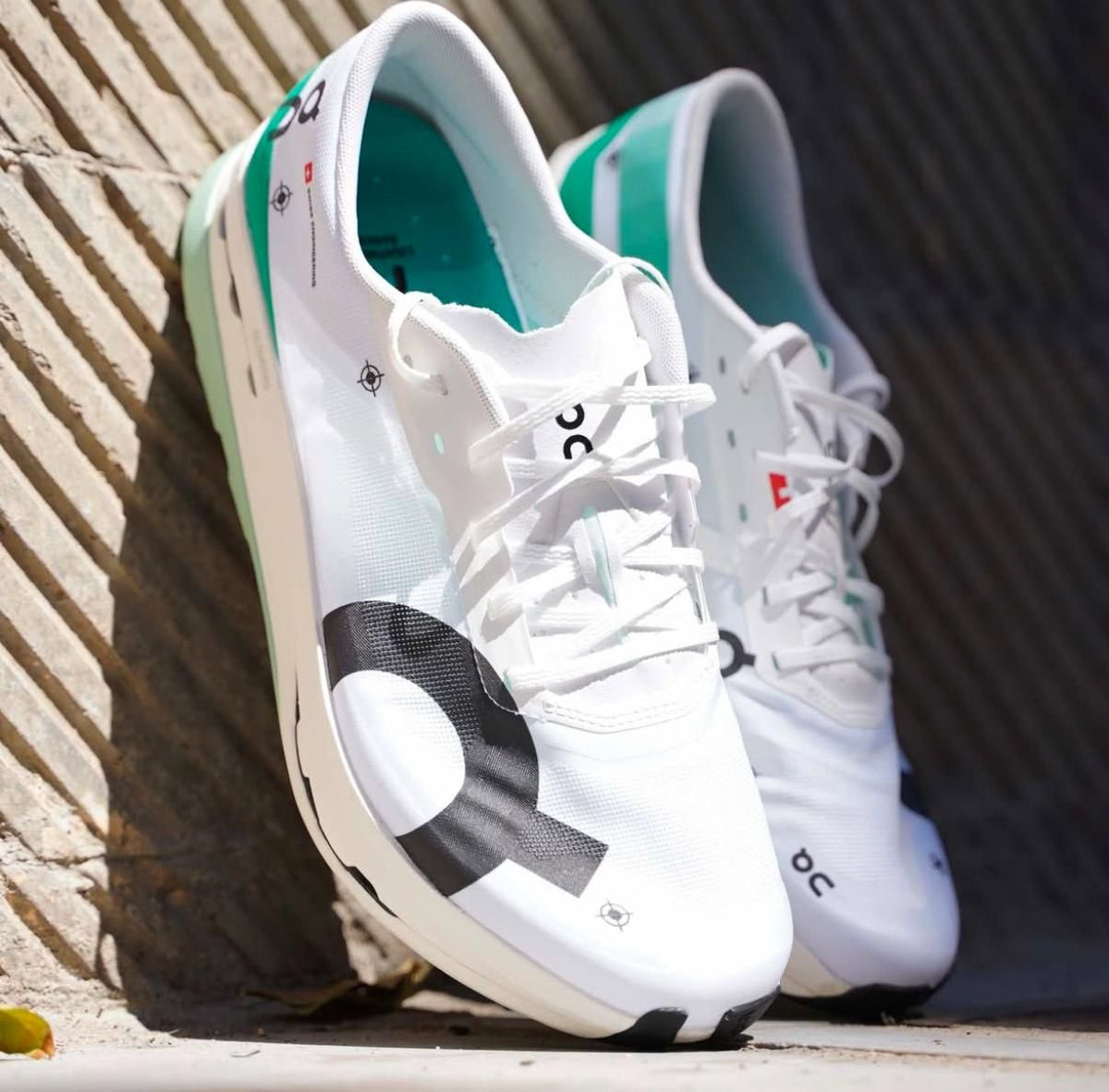 On Cloudboom Echo 3 Shoes for Running - product image from the listing.