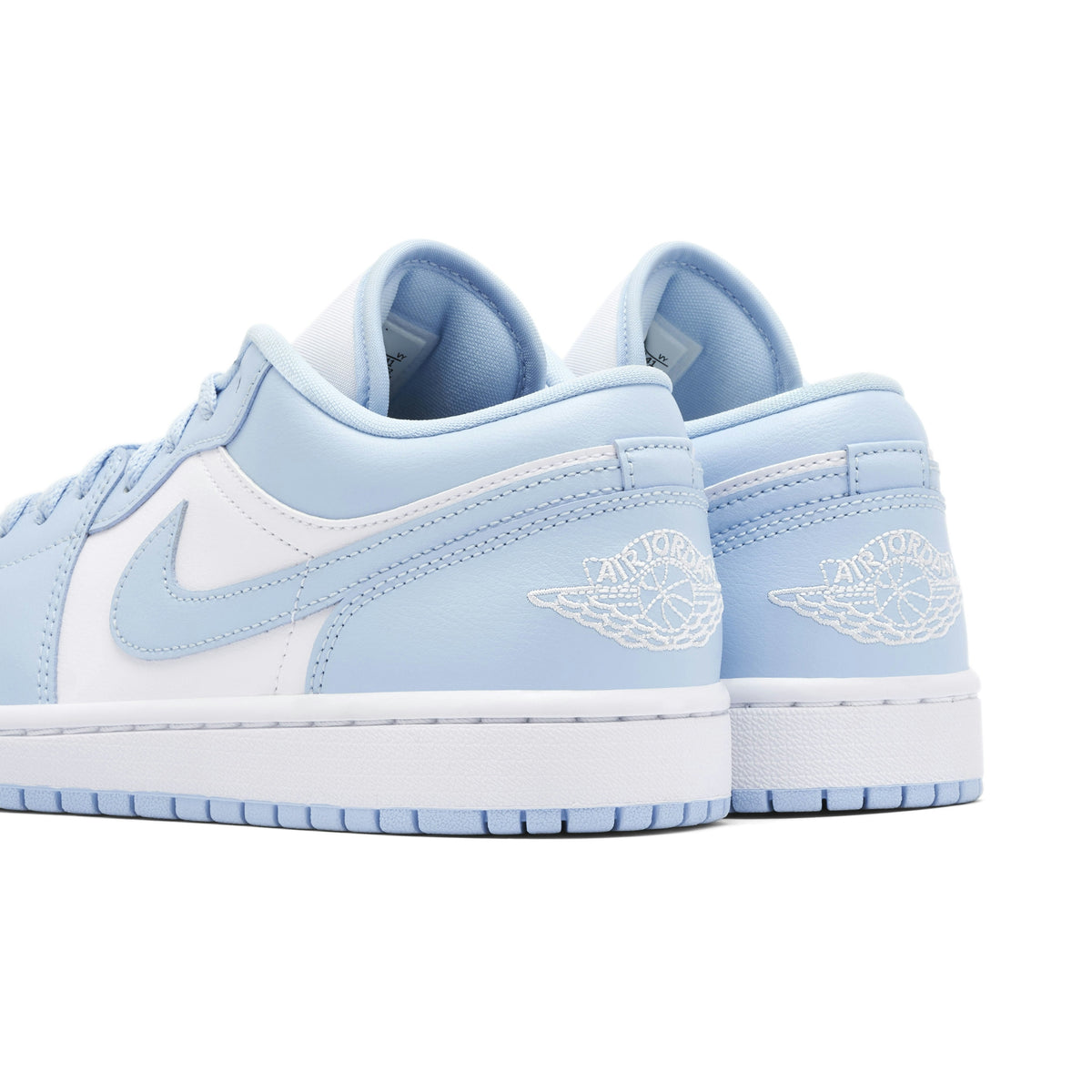 Women's AIR JORDAN 1 LOW ALUMINUM - product image from the listing.