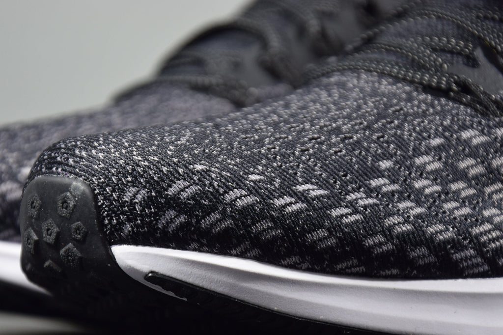 Nike Air Zoom Pegasus 35 Running Shoes in Black White 942851-001 - product image from the listing.