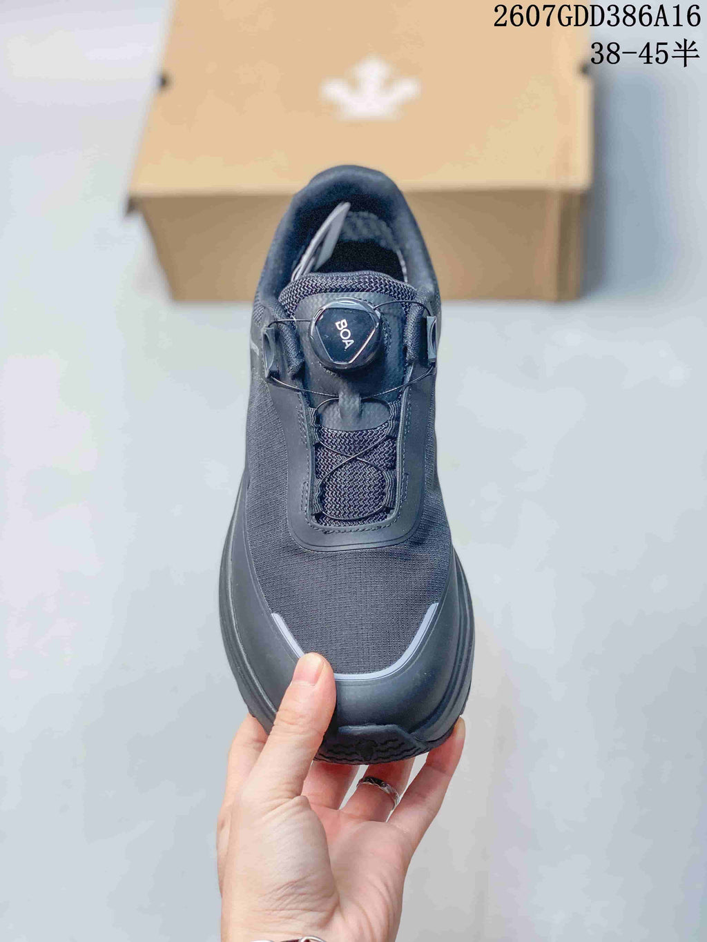 Descente Dualis PRIME WIRE2.0 Sneakers in Black 2607GDD386A16 - product image from the listing.