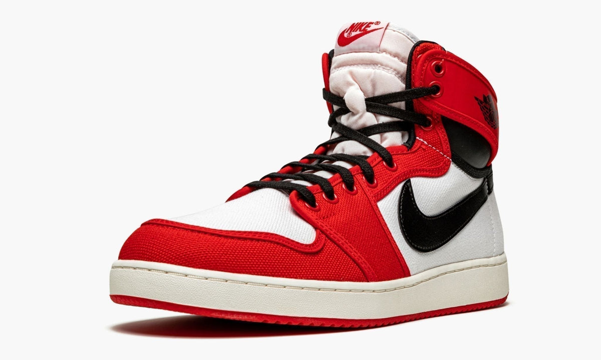 "Chicago" Air Jordan 1 KO Sneakers - product image from the listing.