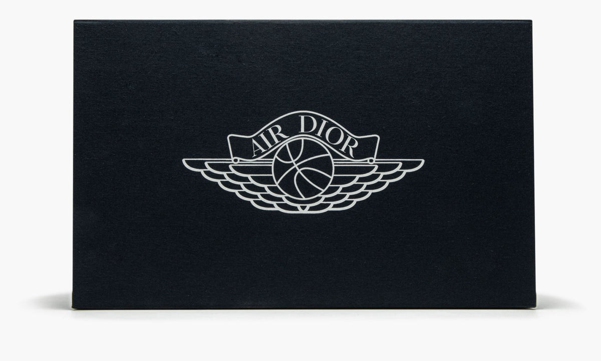 "Dior" Air Jordan 1 Low Sneakers - product image from the listing.