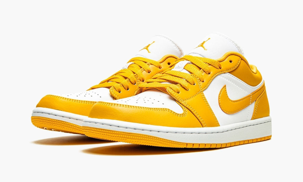 "Pollen" Air Jordan 1 Low Sneakers - product image from the listing.