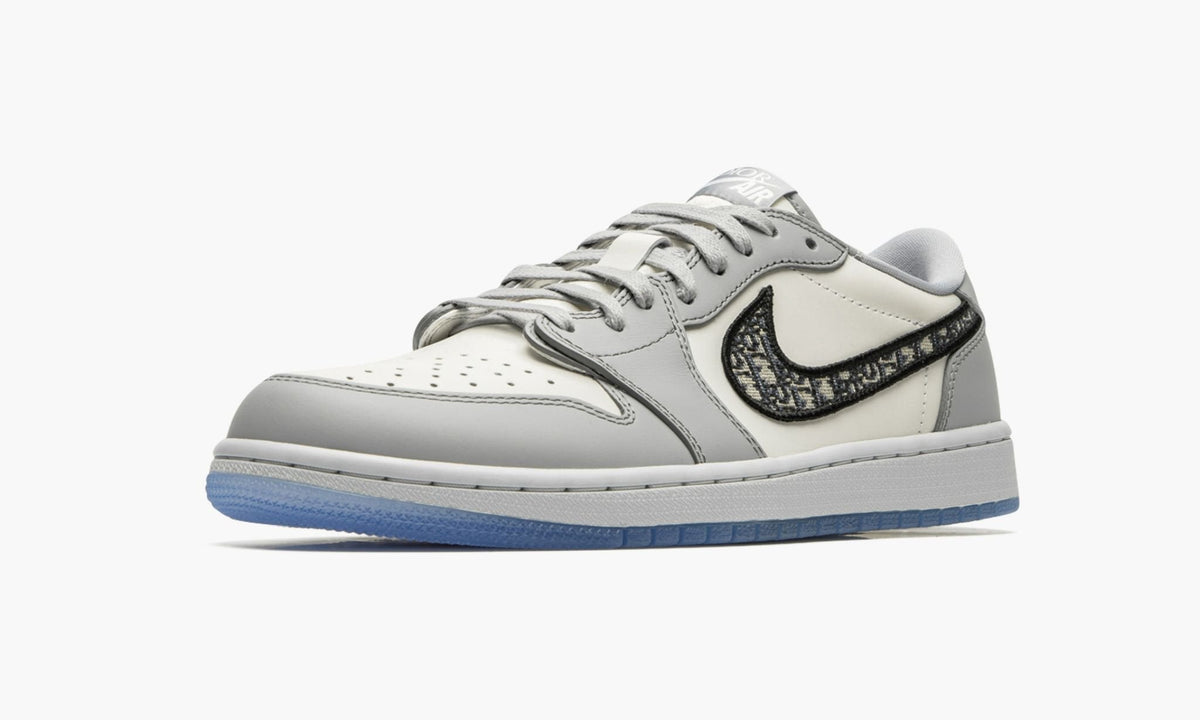 Dior Sneakers - Air Jordan 1 Low - product image from the listing.