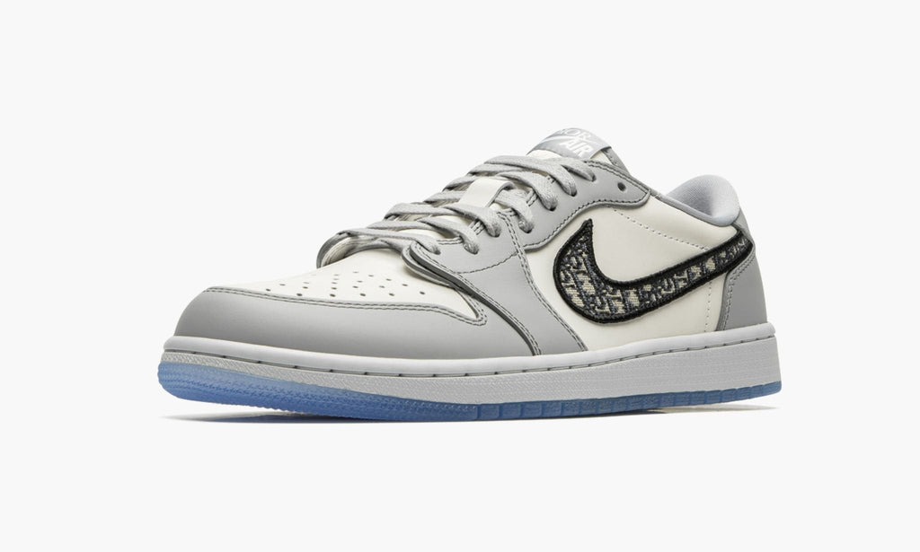 Dior Sneakers - Air Jordan 1 Low - product image from the listing.