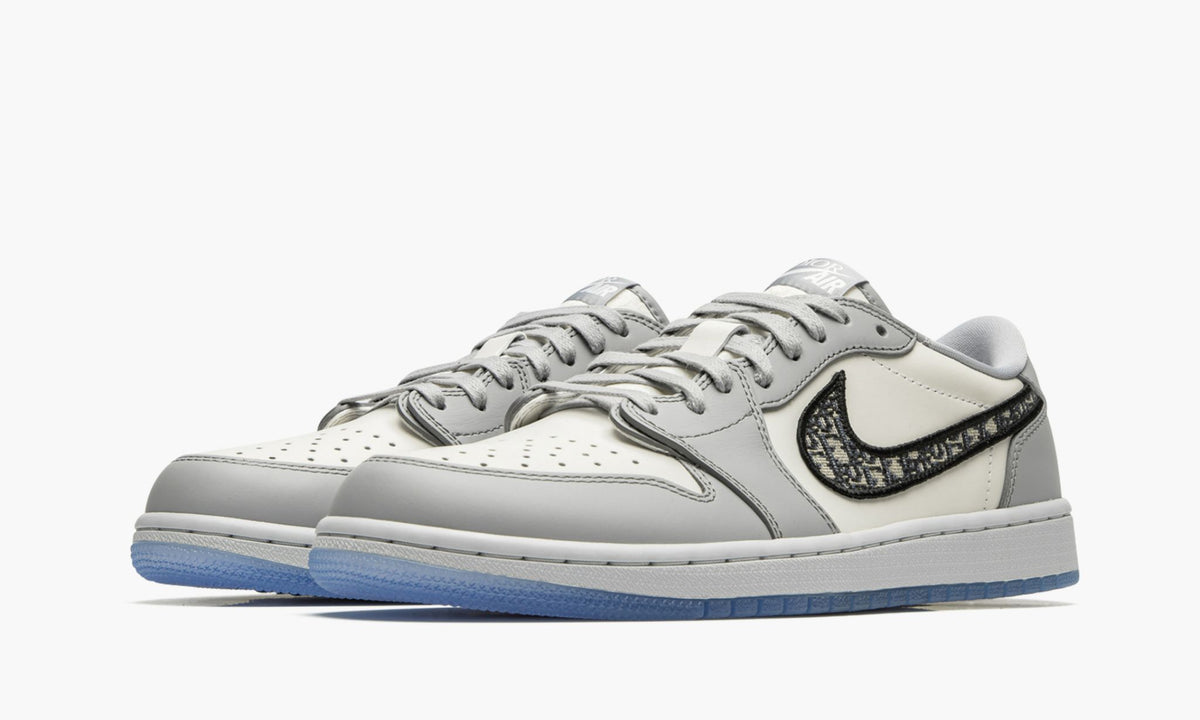 Dior Sneakers - Air Jordan 1 Low - product image from the listing.