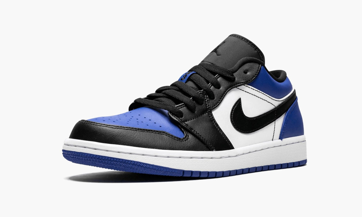 Royal Toe Sneakers - Air Jordan 1 Low - product image from the listing.