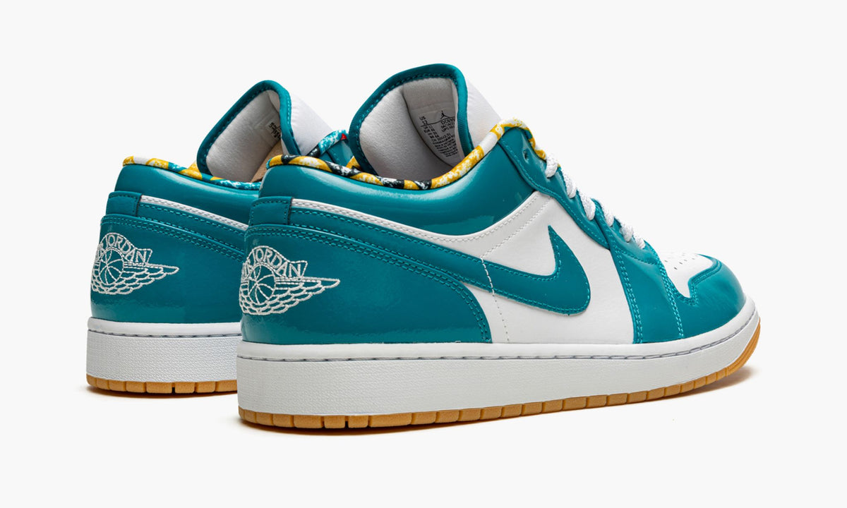 "Barcelona" Air Jordan 1 Low SE Sneakers - product image from the listing.