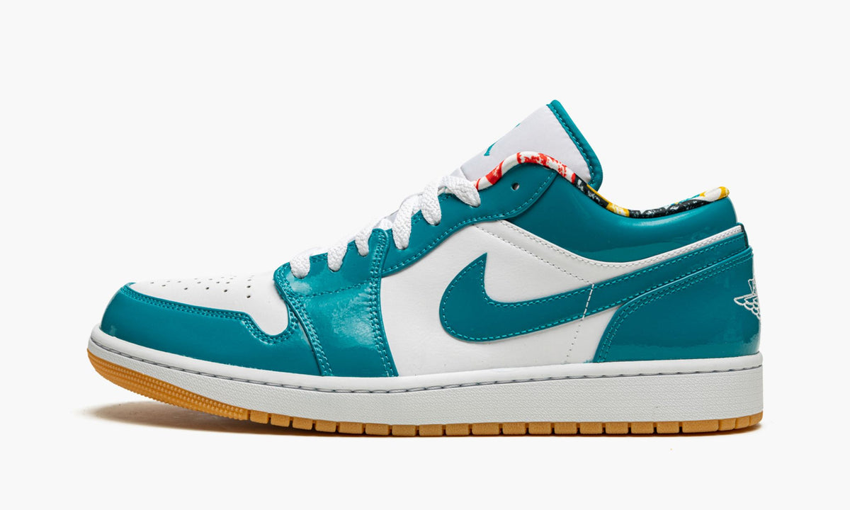 "Barcelona" Air Jordan 1 Low SE Sneakers - product image from the listing.