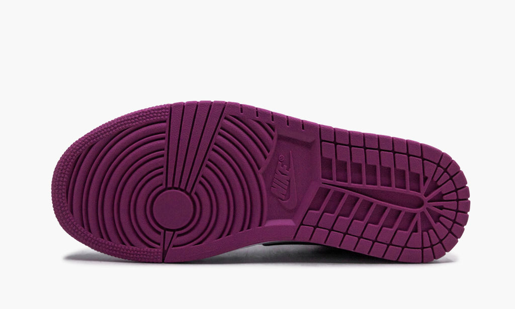 "Fuchsia" Air Jordan 1 Low SE Sneakers - product image from the listing.