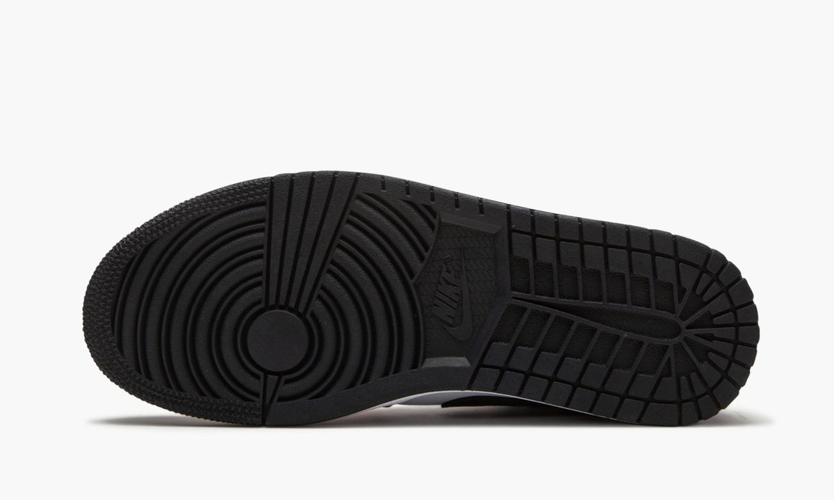 "Nothing But Net" Air Jordan 1 Low SE Sneakers - product image from the listing.