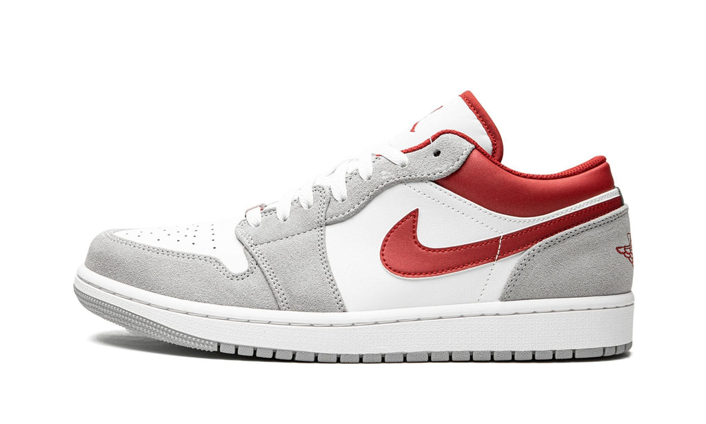 Air Jordan 1 LOW SE Sneakers in White / Grey / Red - product image from the listing.
