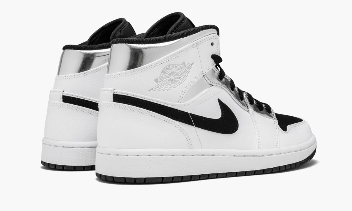 "Alternate Think 16" Air Jordan 1 Mid Sneakers - product image from the listing.