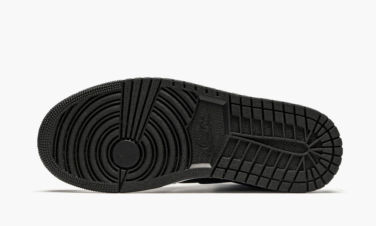 "Hyper Royal" Air Jordan 1 Mid Sneakers - product image from the listing.