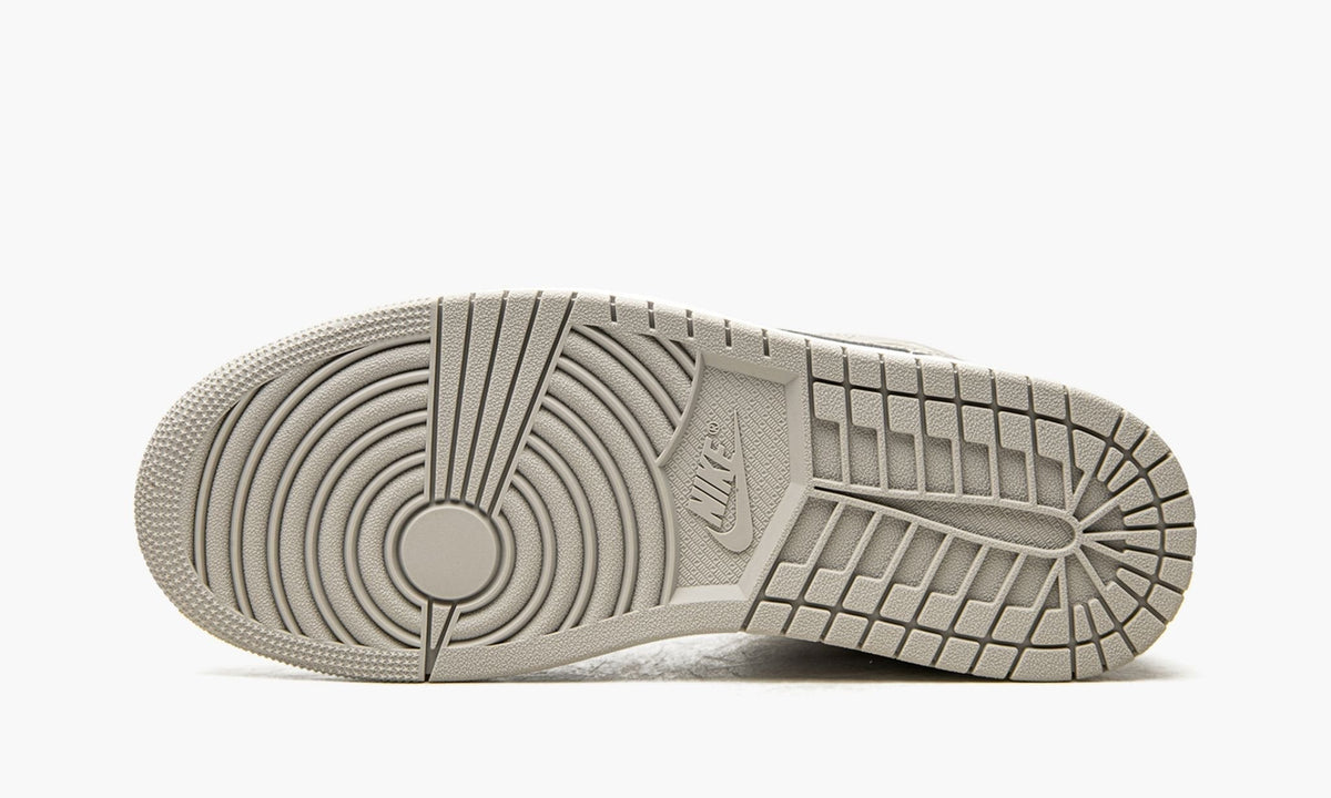 "Linen" Air Jordan 1 Mid Sneakers - product image from the listing.