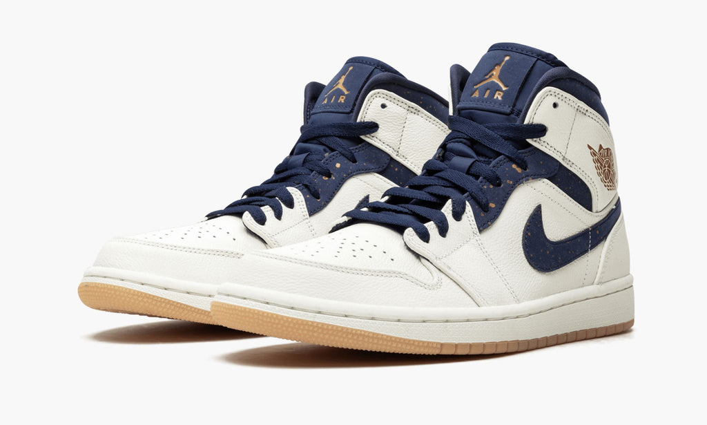 Jeter Sneakers - Air Jordan 1 Mid - product image from the listing.