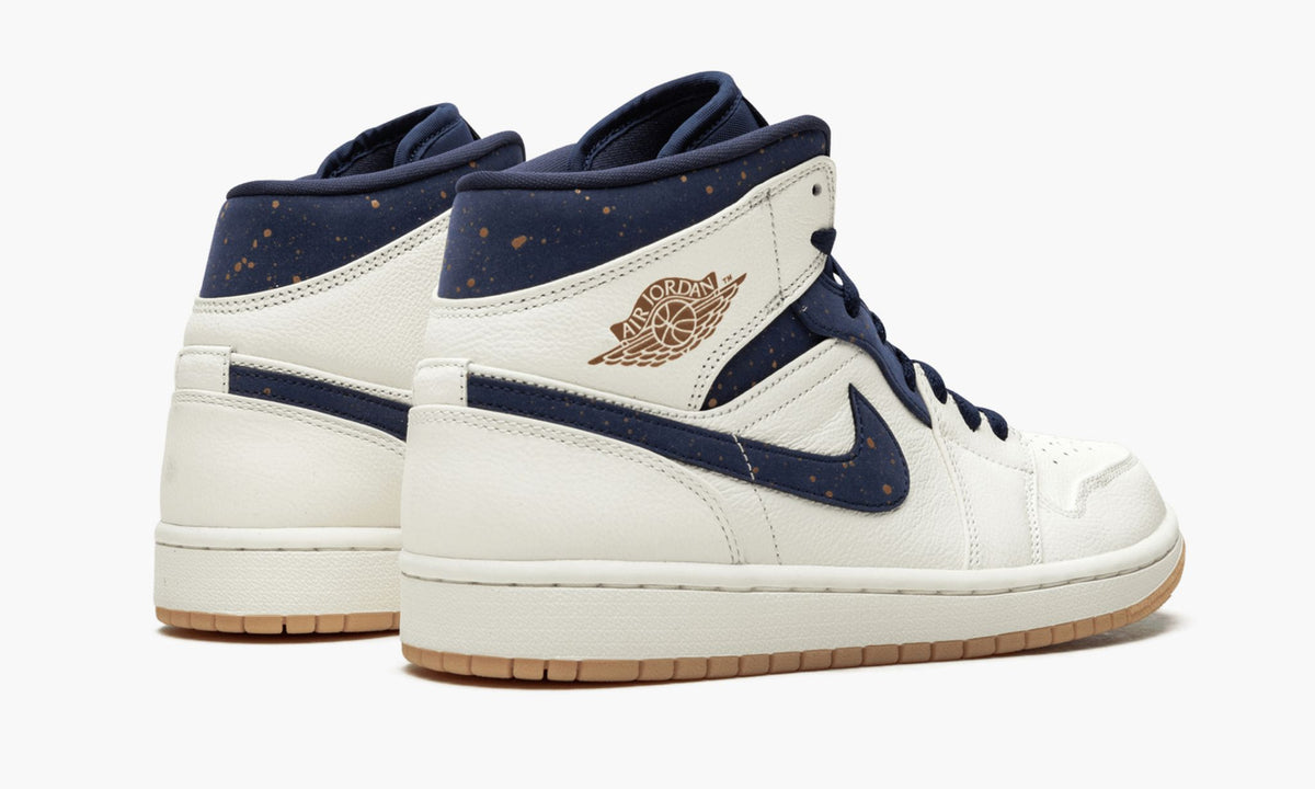 Jeter Sneakers - Air Jordan 1 Mid - product image from the listing.