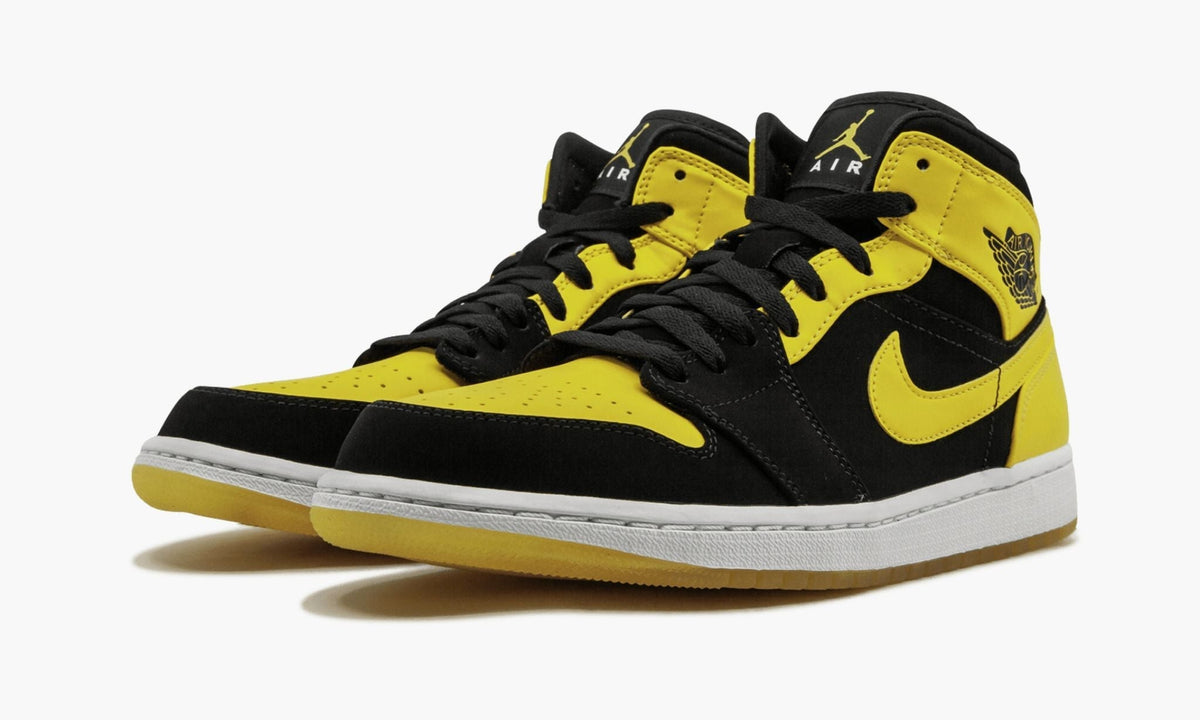 New Love 2017 Release Sneakers - Air Jordan 1 Mid - product image from the listing.