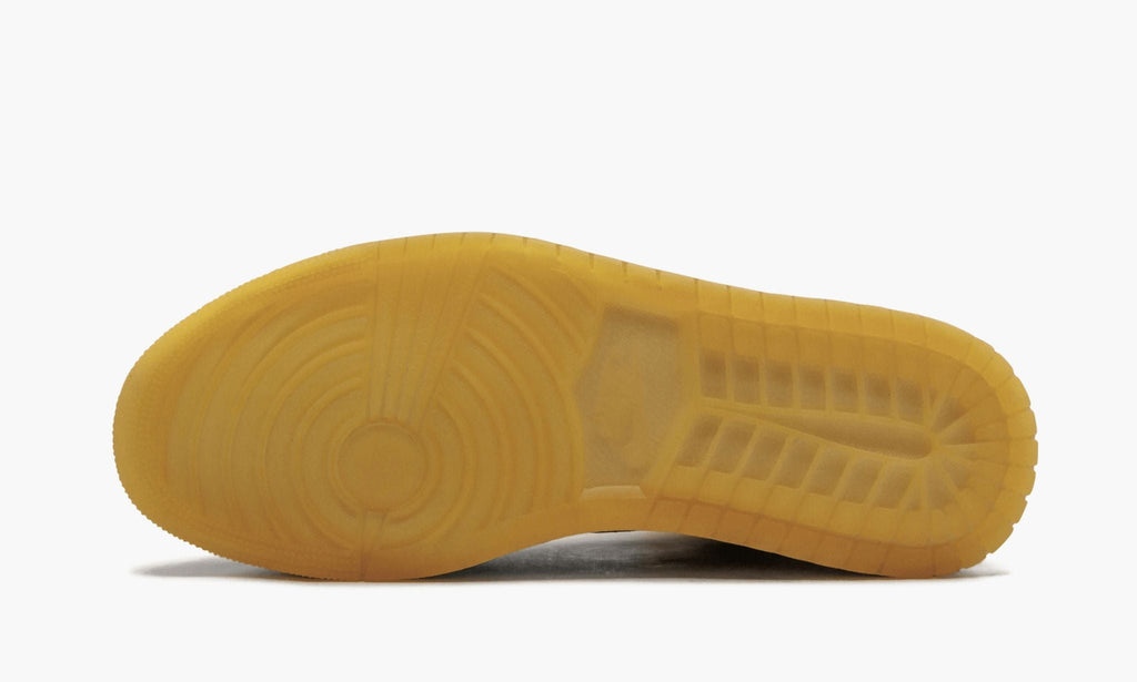New Love 2017 Release Sneakers - Air Jordan 1 Mid - product image from the listing.