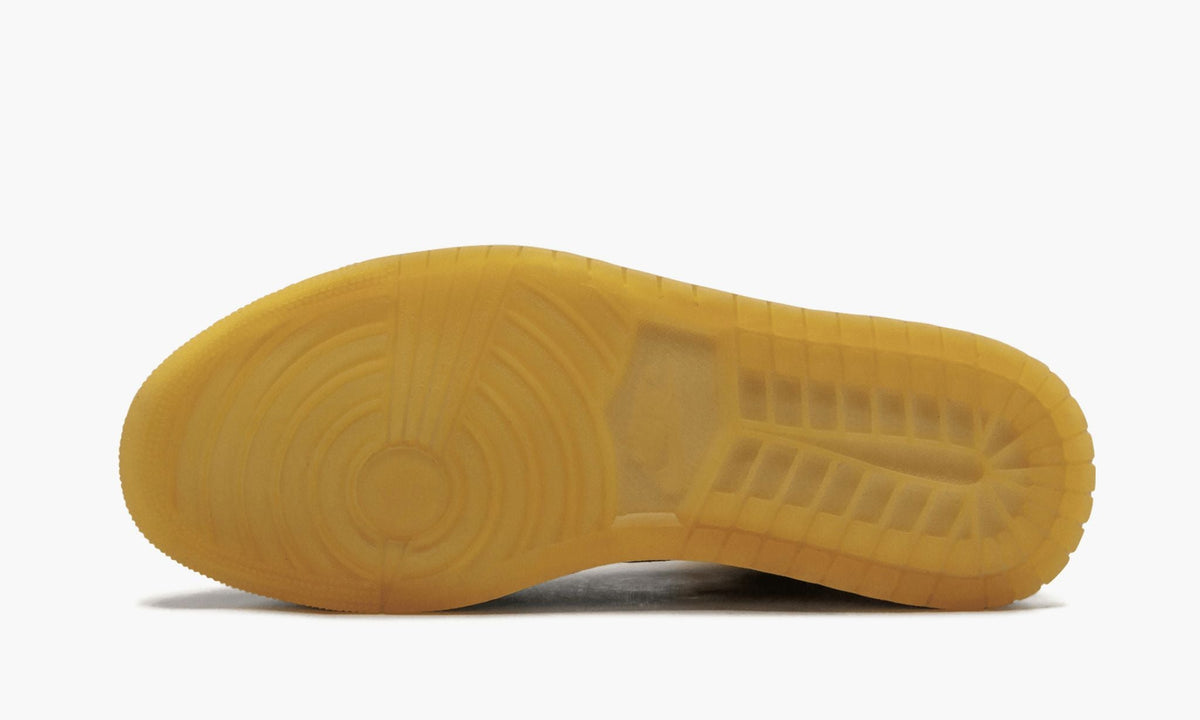 New Love 2017 Release Sneakers - Air Jordan 1 Mid - product image from the listing.