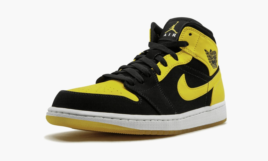 New Love 2017 Release Sneakers - Air Jordan 1 Mid - product image from the listing.