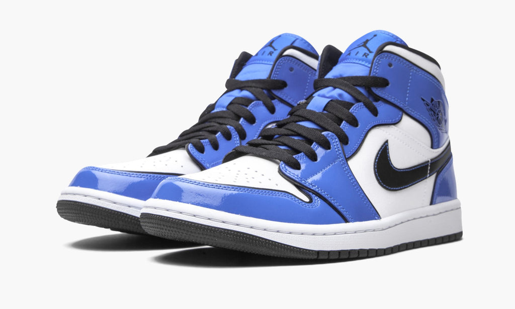 "Signal Blue" Air Jordan 1 Mid SE Sneakers - product image from the listing.
