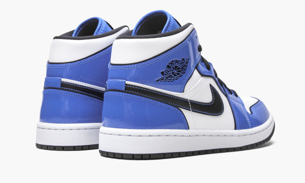 "Signal Blue" Air Jordan 1 Mid SE Sneakers - product image from the listing.
