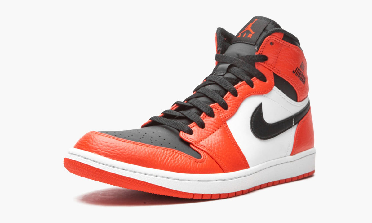 Sneakers - Air Jordan 1 Retro High - product image from the listing.