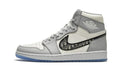 CN8607 Sneakers - Air Jordan 1 Retro High - product image from the listing.