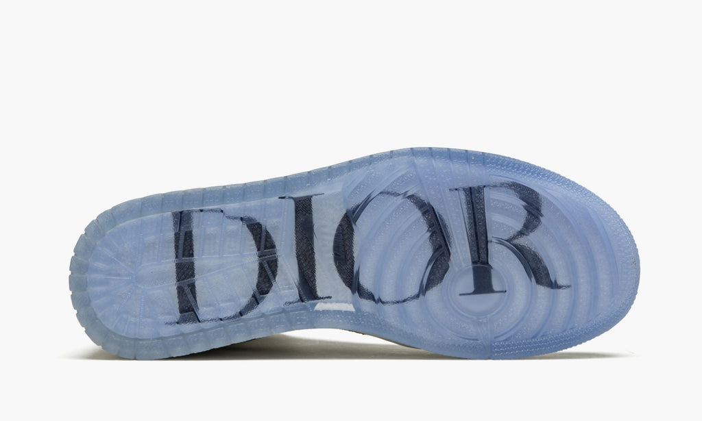 Dior Sneakers - Air Jordan 1 Retro High - product image from the listing.