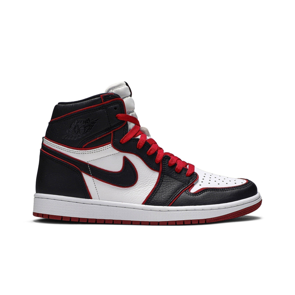 "Bloodline" Air Jordan 1 Retro High OG 555088-062 Sneakers - product image from the listing.
