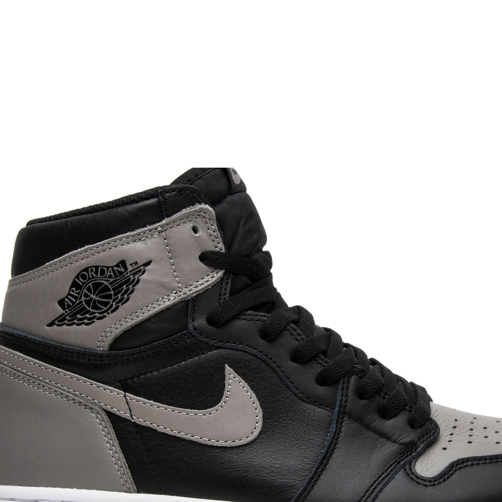 "Shadow" Air Jordan 1 Retro High OG 2018 555088-013 Sneakers - product image from the listing.