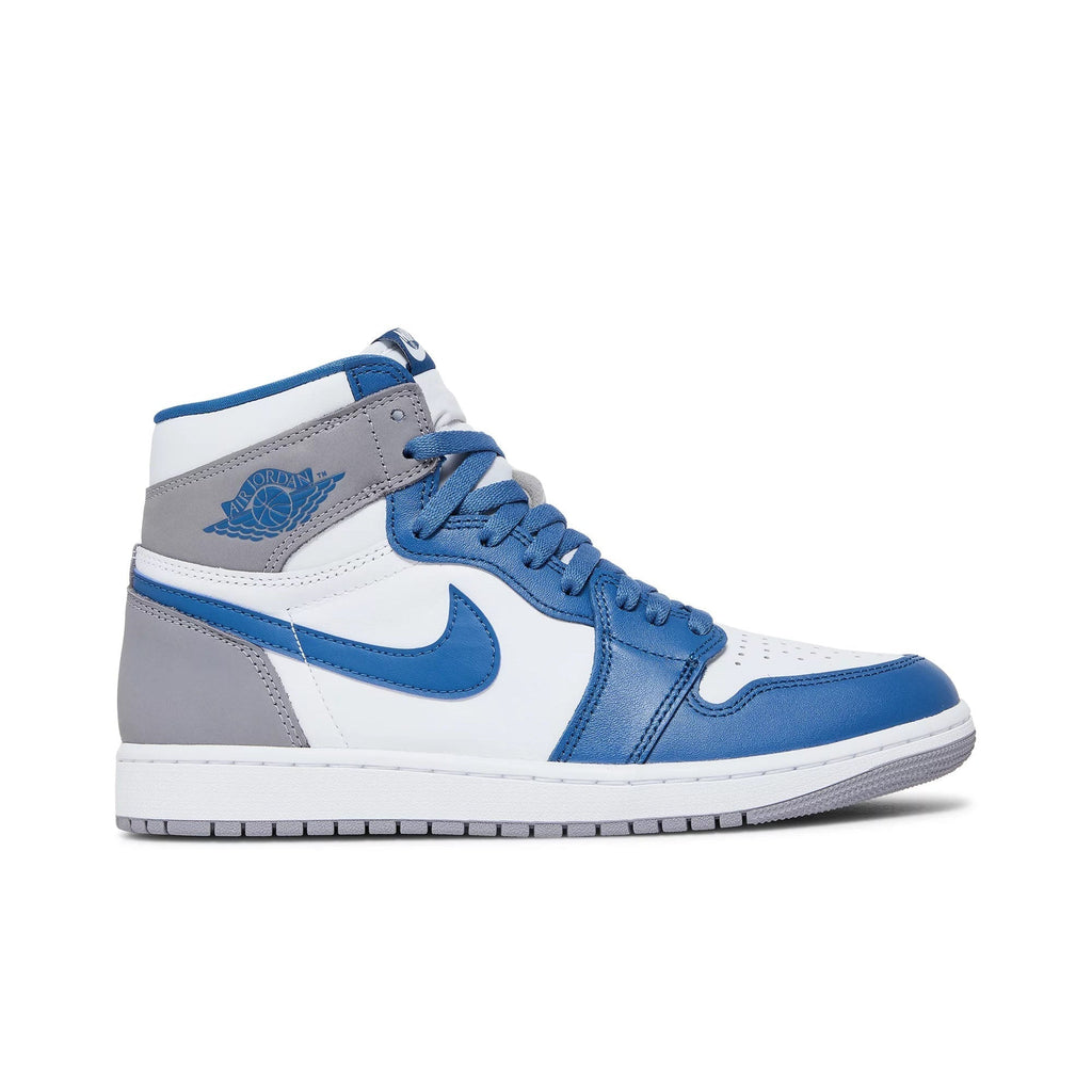 "True Blue" Air Jordan 1 Retro High OG DZ5485-410 Sneakers - product image from the listing.