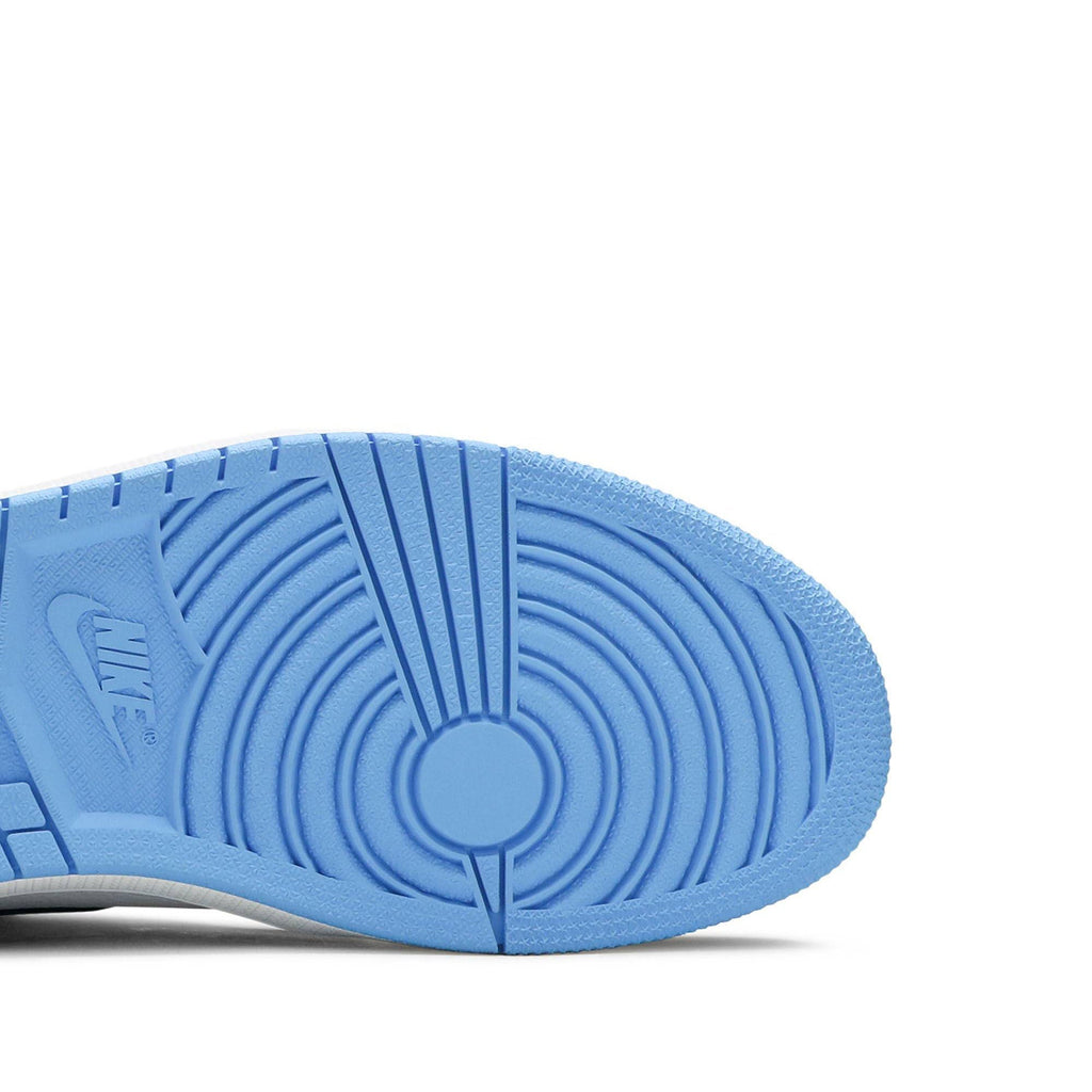 "University Blue" Air Jordan 1 Retro High OG 555088-134 Sneakers - product image from the listing.
