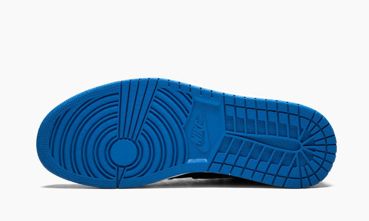 "2017 Royal" Air Jordan 1 Retro High OG Sneakers - product image from the listing.