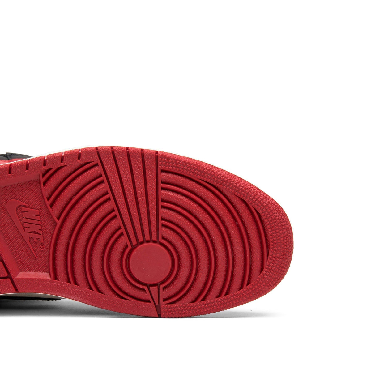 Bred Toe 555088-610 Sneakers - Air Jordan 1 Retro High OG - product image from the listing.