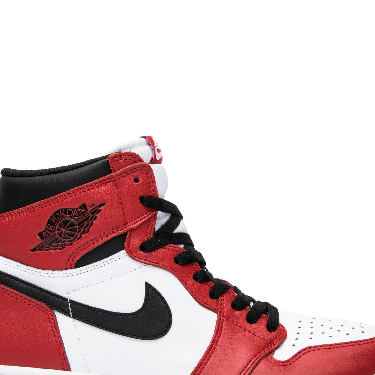 Chicago 2015 555088-101 Sneakers - Air Jordan 1 Retro High OG - product image from the listing.
